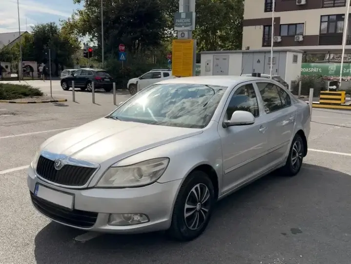 Škoda Octavia II 1.6 TDI Ambiente