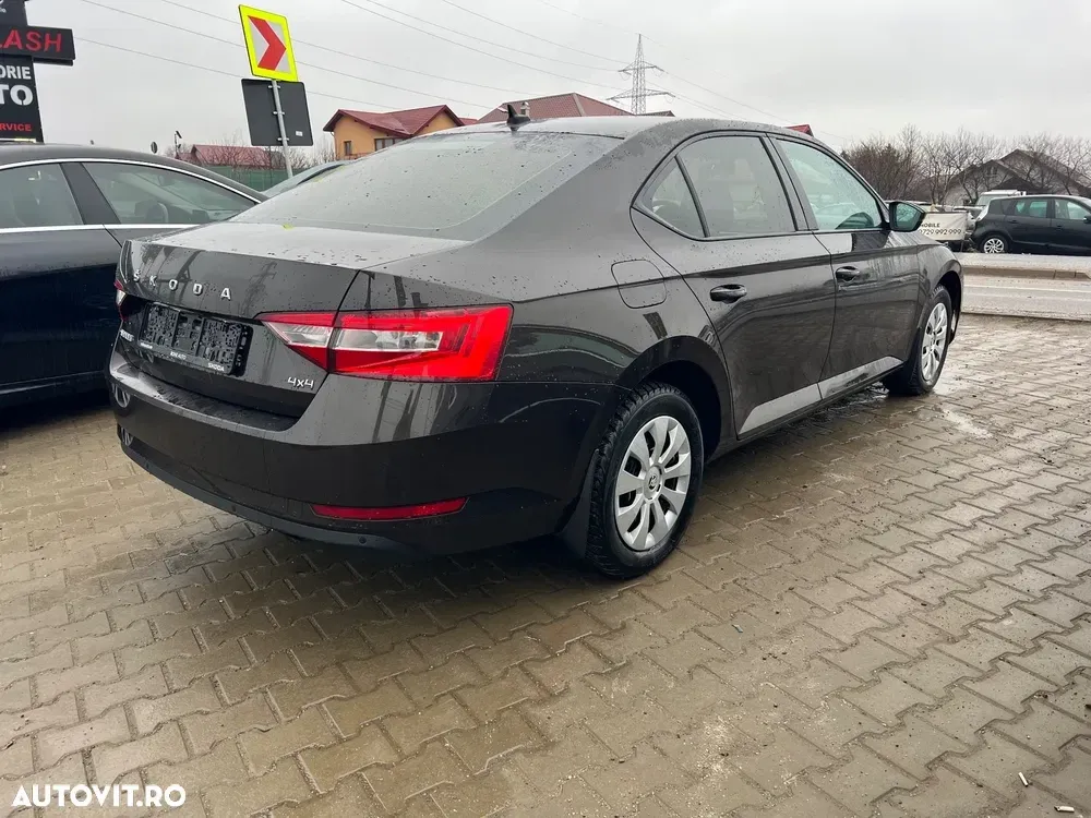 Škoda Superb III 2.0 TDI 4x4 DSG Premium Edition — imagine 4