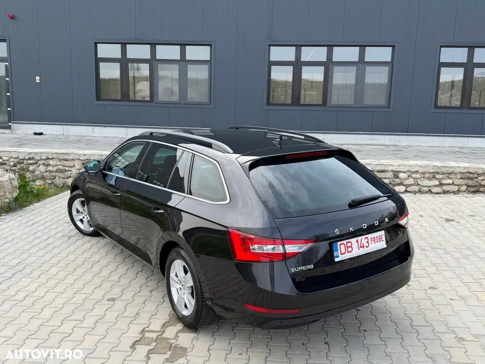 Škoda Superb III 2.0 TDI DSG Active — imagine 3