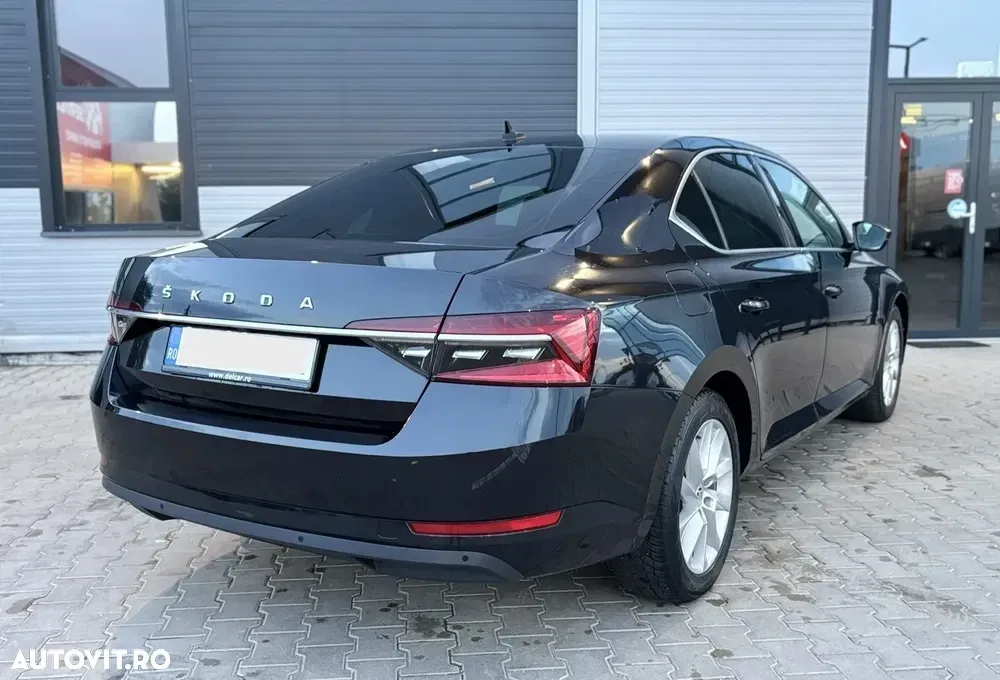 Škoda Superb III 2.0 TDI DSG Ambition — imagine 3