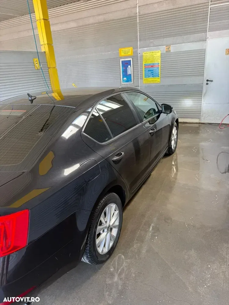 Škoda Octavia III 1.6 TDI DSG Style — imagine 5