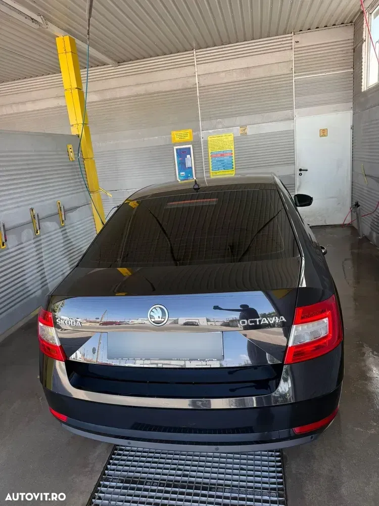 Škoda Octavia III 1.6 TDI DSG Style — imagine 6