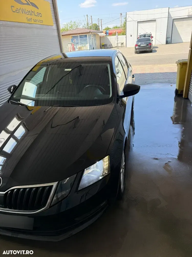 Škoda Octavia III 1.6 TDI DSG Style — imagine 2