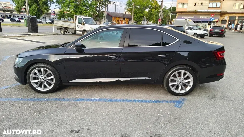 Škoda Superb III 2.0 TDI DSG Style — imagine 2
