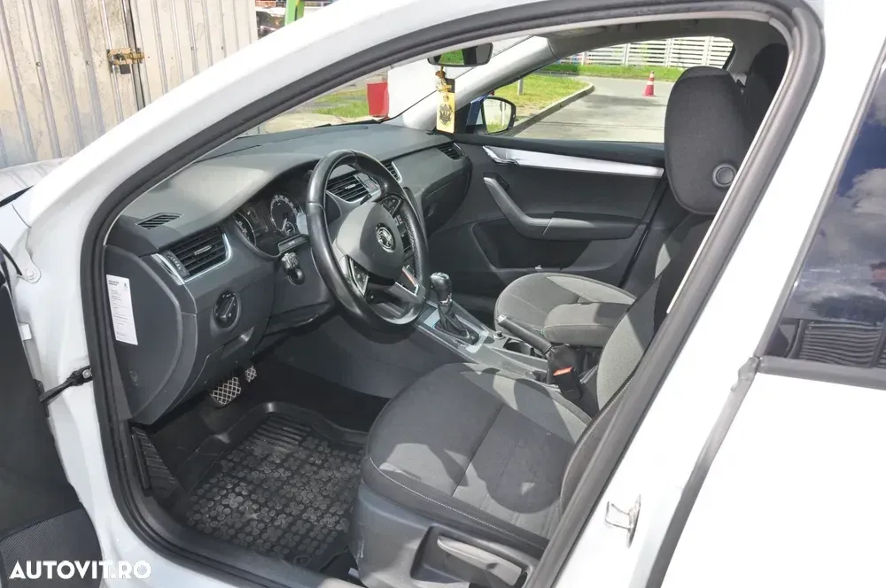 Škoda Octavia III 1.6 TDI DSG Ambition — imagine 6