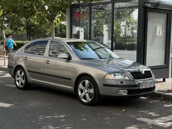 Škoda Octavia II 2.0 TDI Elegance