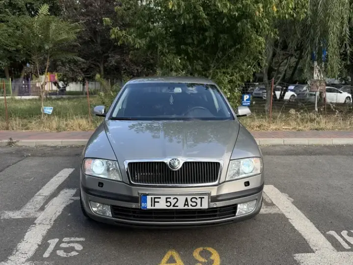 Škoda Octavia II 2.0 TDI Elegance
