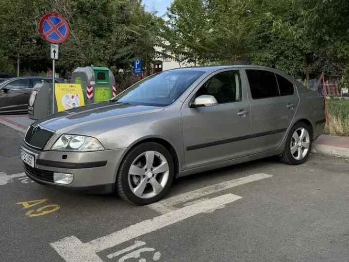Škoda Octavia II 2.0 TDI Elegance