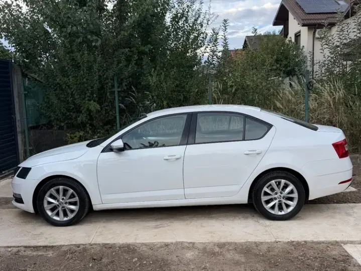 Škoda Octavia IV 1.0 TSI DSG Style