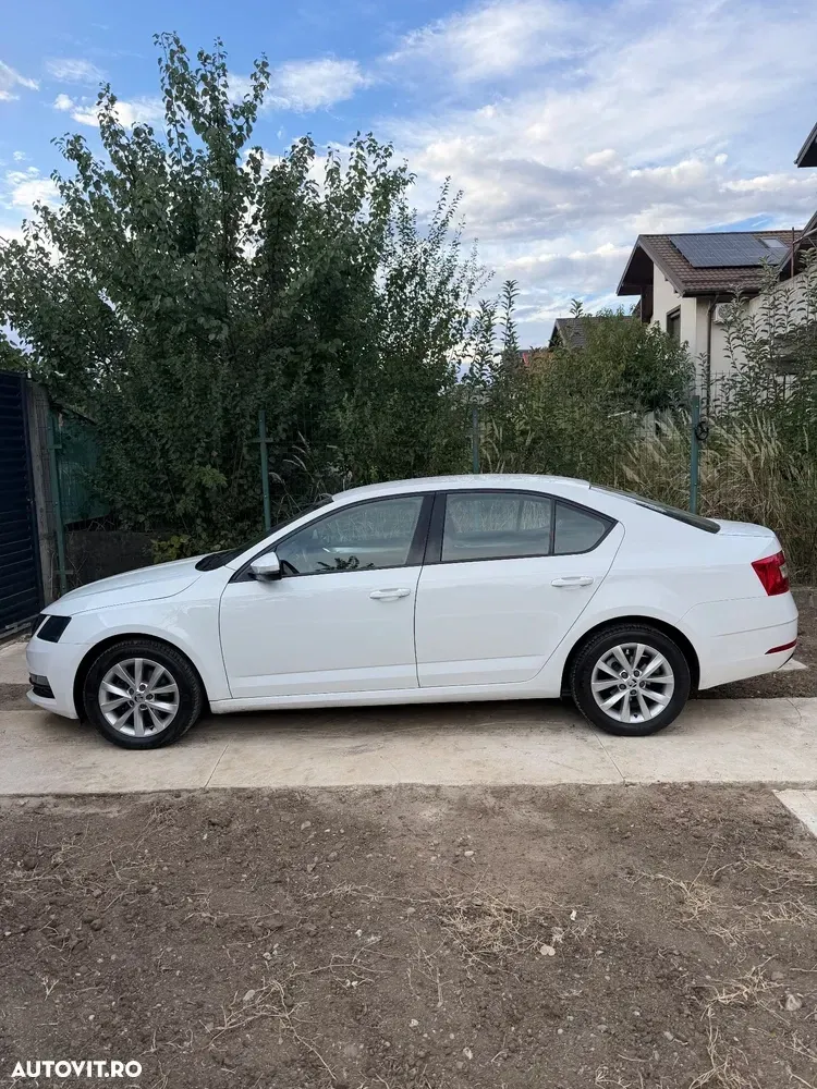 Škoda Octavia IV 1.0 TSI DSG Style — imagine 4