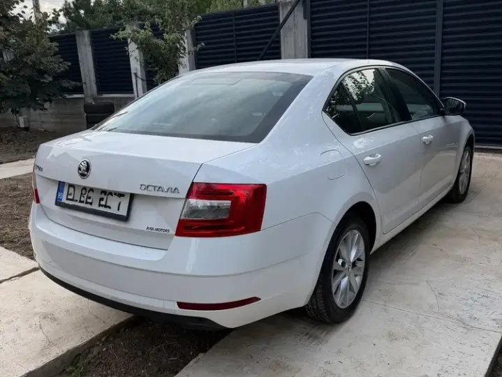 Škoda Octavia IV 1.0 TSI DSG Style