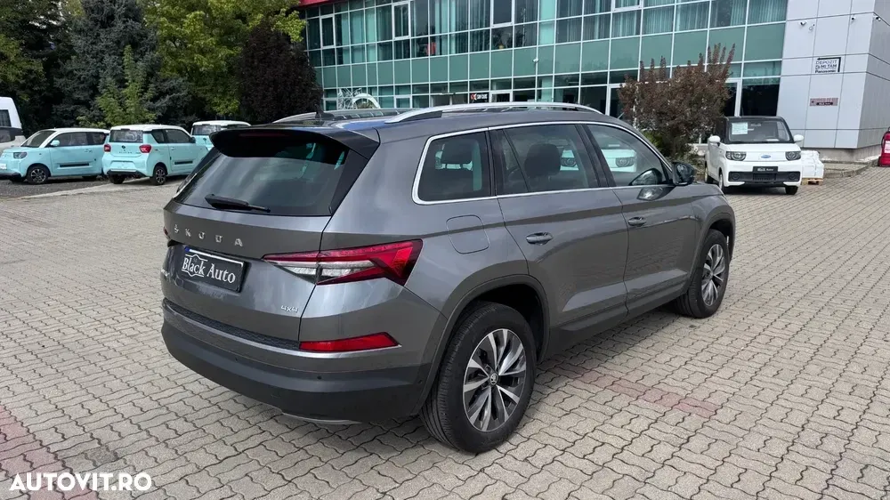 Škoda Kodiaq 2.0 TSI 4X4 DSG SportLine — imagine 4