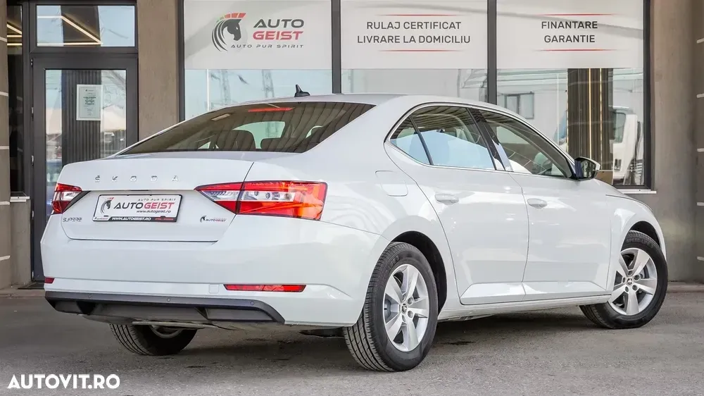 Škoda Superb 1.5 TSI DSG Ambition — imagine 6