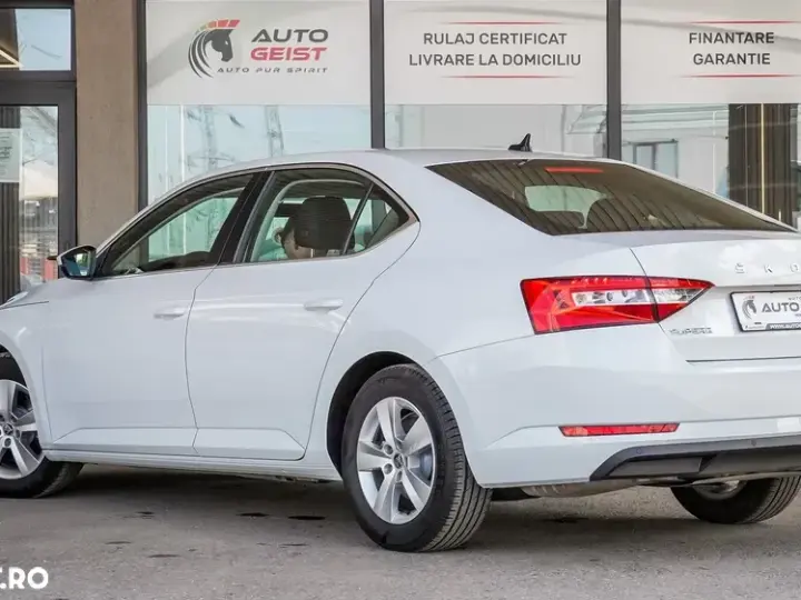 Škoda Superb 1.5 TSI DSG Ambition