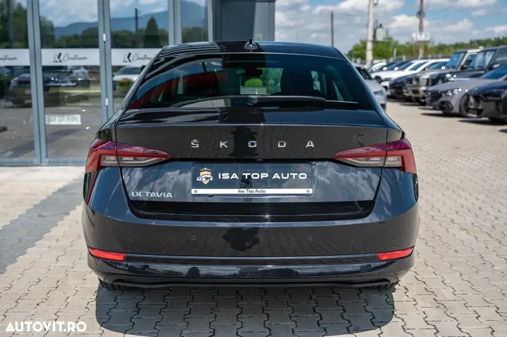 Škoda Octavia IV 2.0 TDI DSG Style — imagine 3