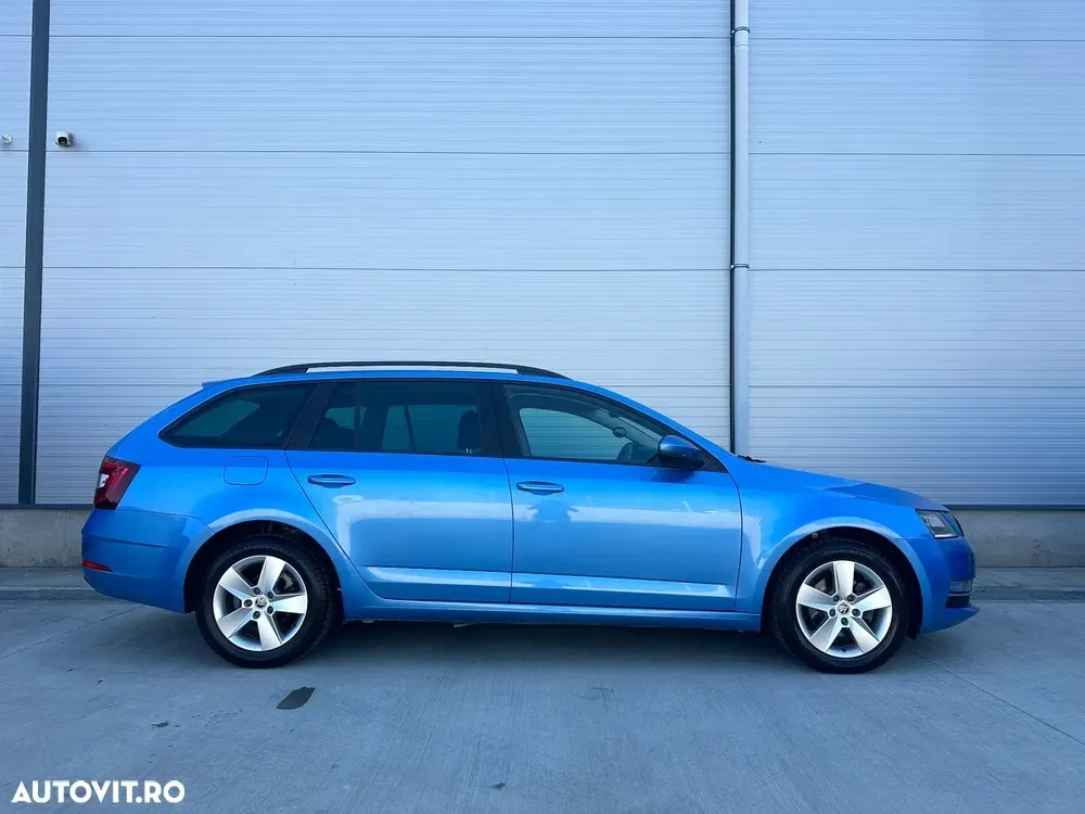 Škoda Octavia 2.0 TDI DSG Style — imagine 4