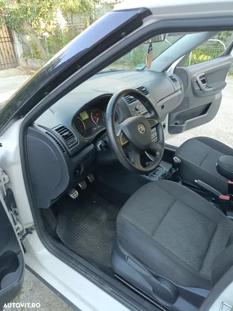 Škoda Roomster 1.2 TSI Scout PLUS EDITION — imagine 3