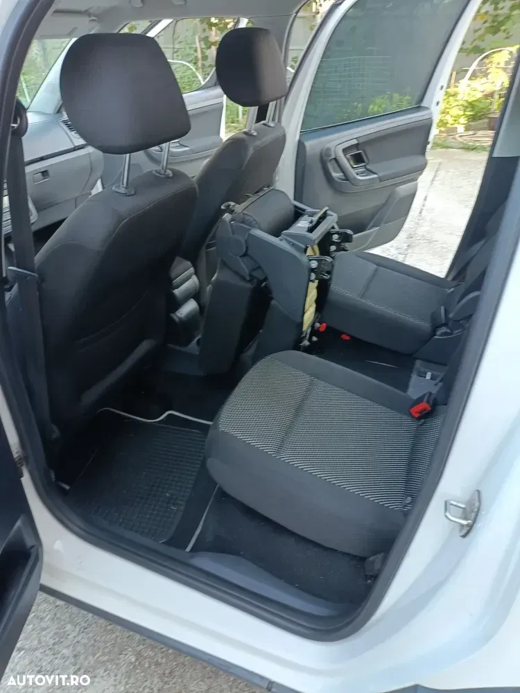 Škoda Roomster 1.2 TSI Scout PLUS EDITION — imagine 4