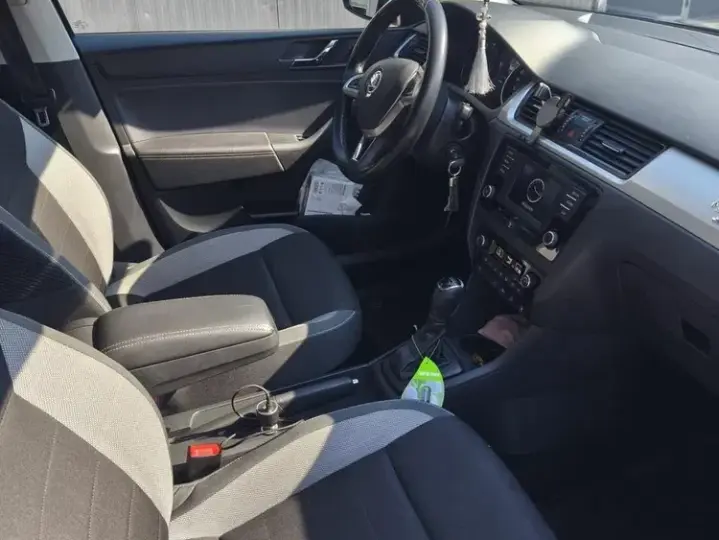 Škoda Rapid 1.4 TSI DSG Style