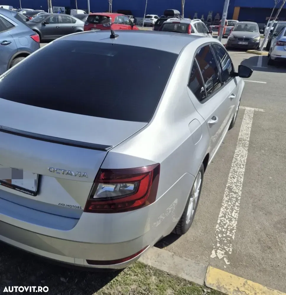 Škoda Octavia IV 1.5 TSI DSG Mild Hybrid Style — imagine 5