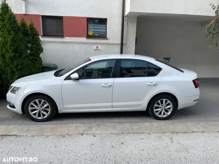 Škoda Octavia III 2.0 TDI DSG Ambition