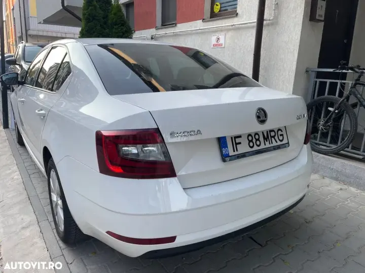 Škoda Octavia III 2.0 TDI DSG Ambition