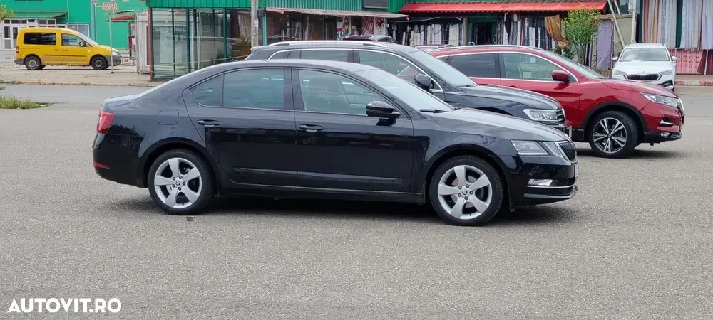 Škoda Octavia IV 2.0 TDI DSG Style — imagine 2