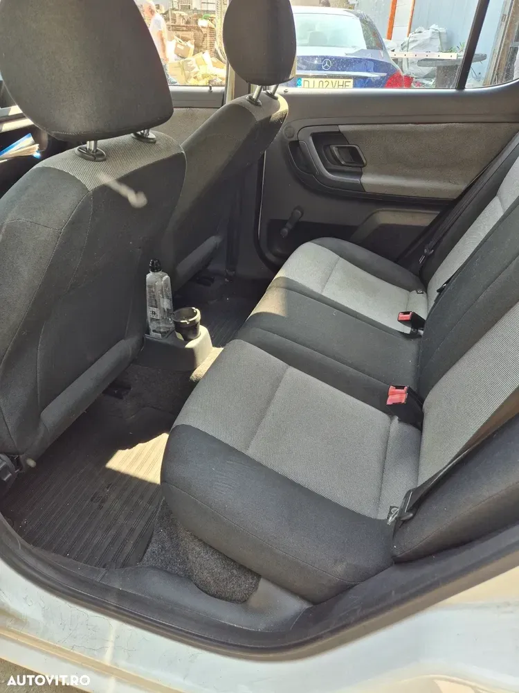 Škoda Fabia II 1.2 HTP Active — imagine 5