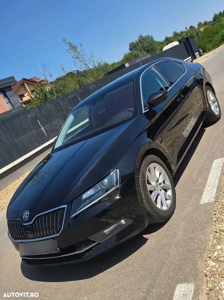 Škoda Superb III 2.0 TDI DSG 4X4 Ambition — imagine 4