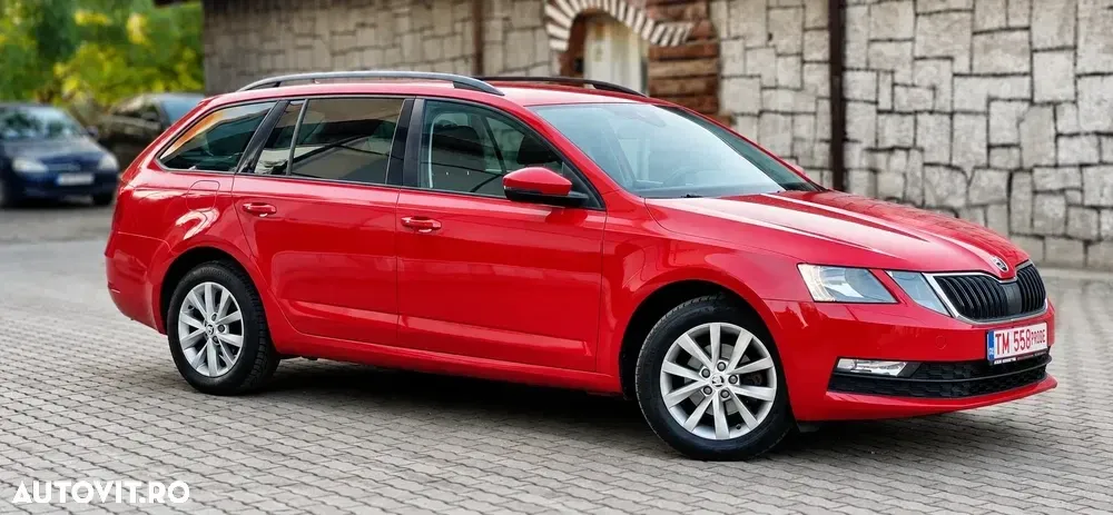 Škoda Octavia IV 1.6 TDI Drive — imagine 3