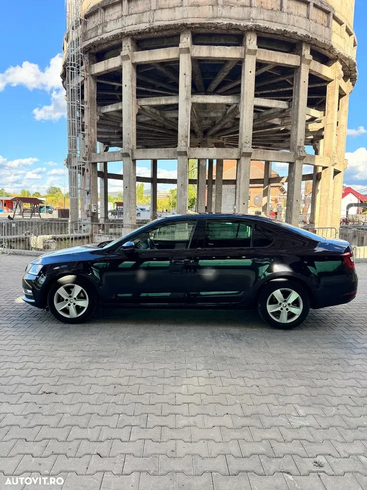 Škoda Octavia III 2.0 TDI DSG Ambition — imagine 6