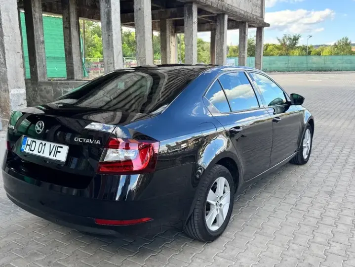 Škoda Octavia III 2.0 TDI DSG Ambition