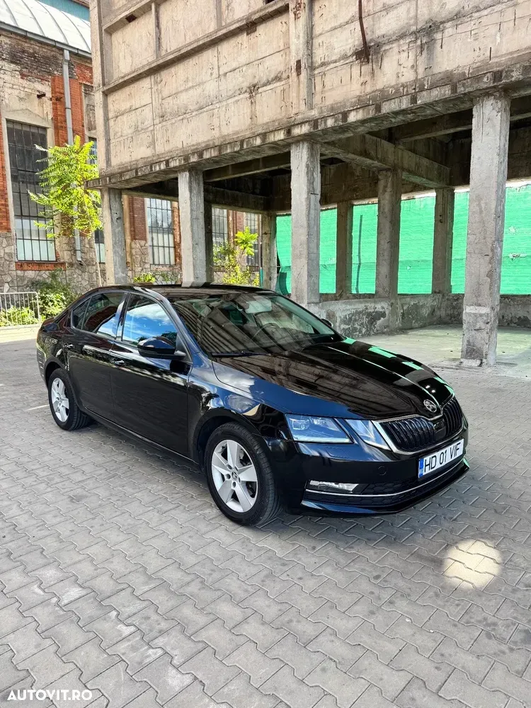 Škoda Octavia III 2.0 TDI DSG Ambition — imagine 2