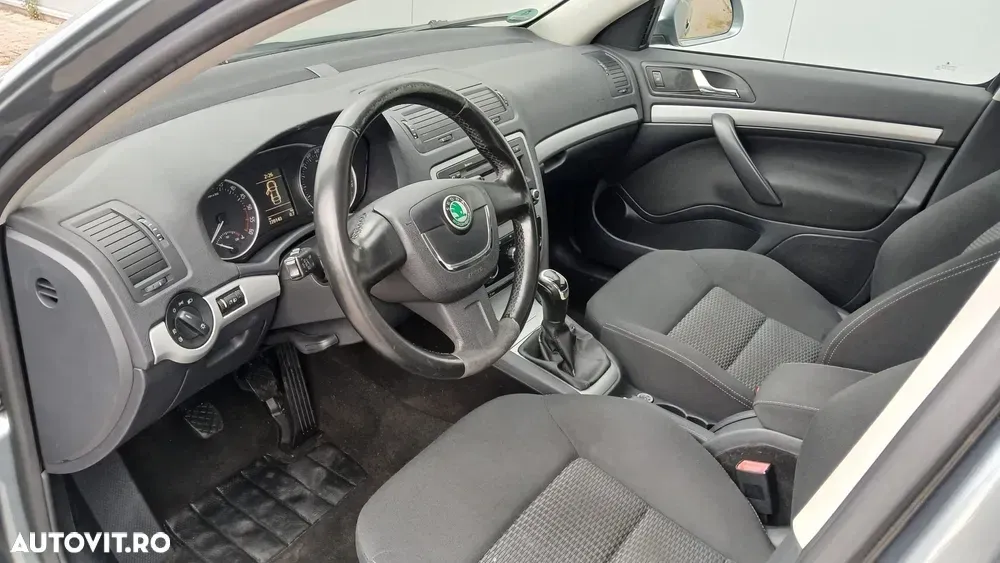 Škoda Octavia II — imagine 6