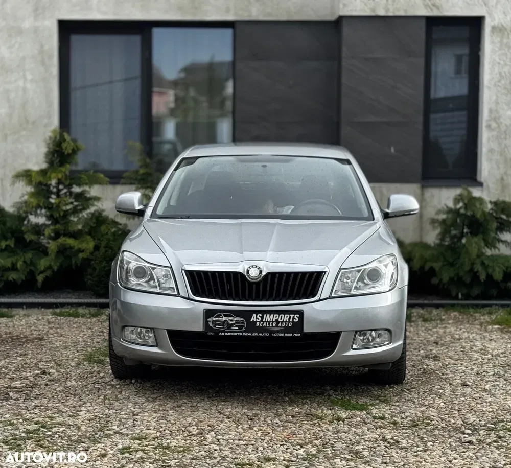 Škoda Octavia II 1.6 TDI Ambiente — imagine 2
