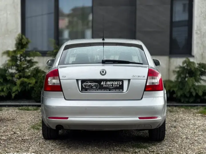 Škoda Octavia II 1.6 TDI Ambiente