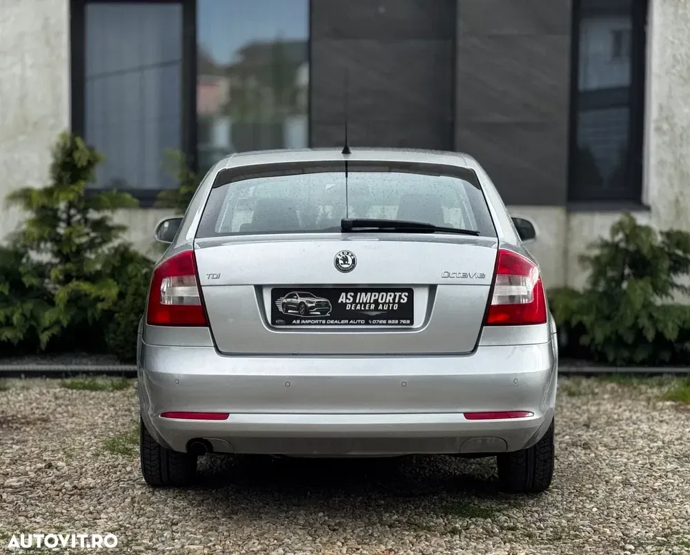Škoda Octavia II 1.6 TDI Ambiente — imagine 5