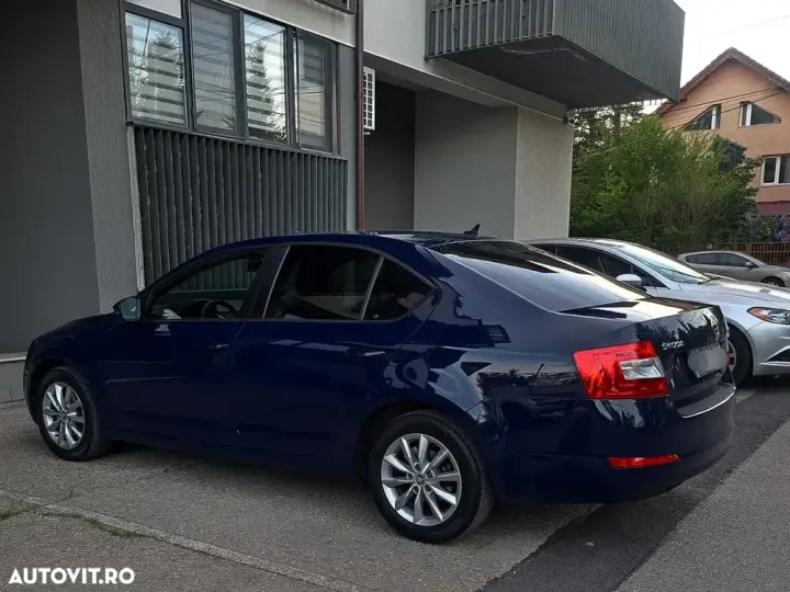 Škoda Octavia III 2.0 TDI AMBITION DSG