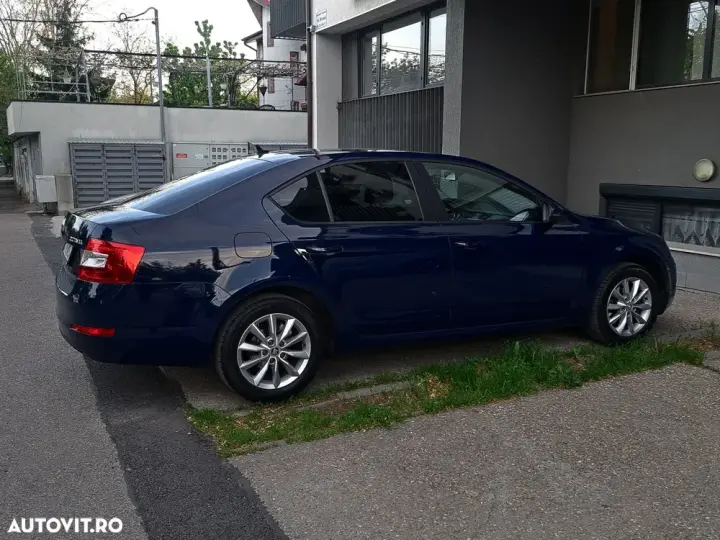 Škoda Octavia III 2.0 TDI AMBITION DSG