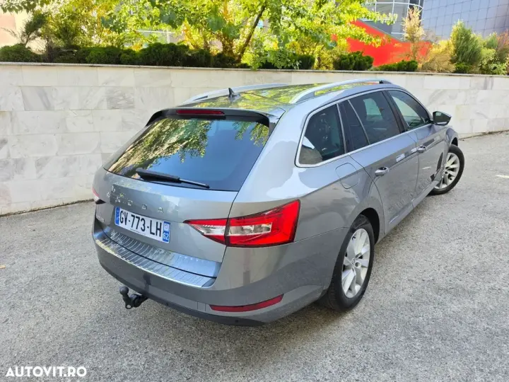 Škoda Superb III
