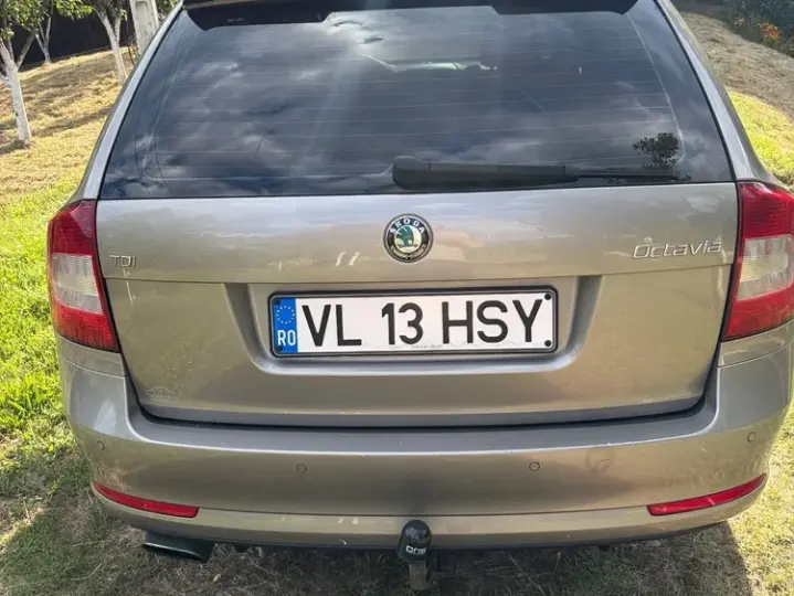 Škoda Octavia II 1.6 TDI DPF DSG Elegance