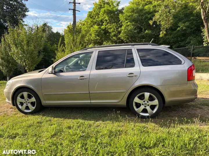 Škoda Octavia II 1.6 TDI DPF DSG Elegance