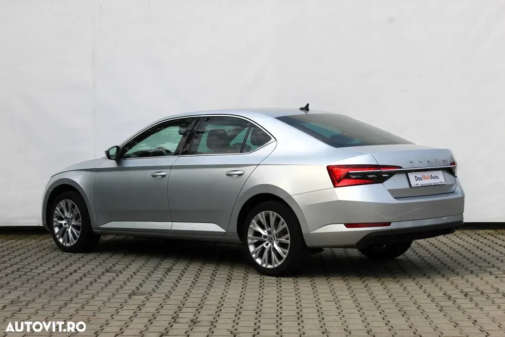 Škoda Superb III 2.0 TDI DSG Style — imagine 3