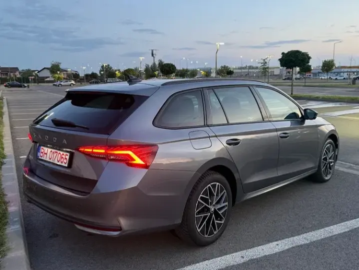 Škoda Octavia IV 2.0 TDI DSG Selection