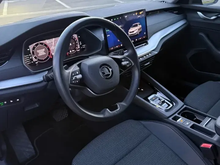 Škoda Octavia IV 2.0 TDI DSG Selection