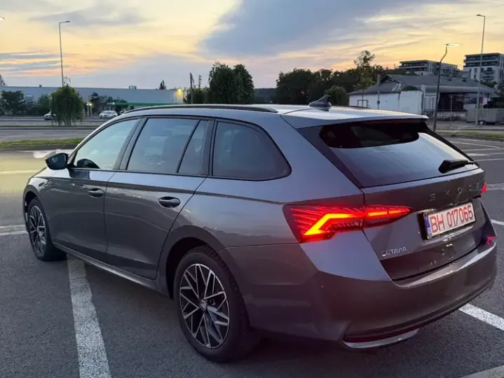 Škoda Octavia IV 2.0 TDI DSG Selection