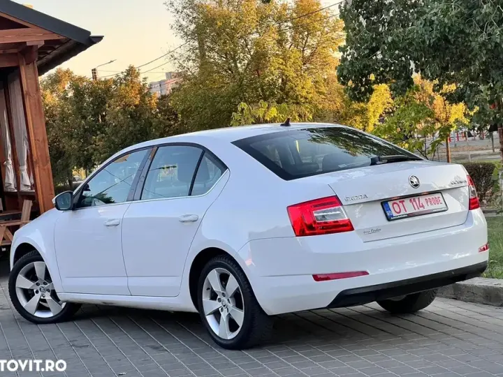 Škoda Octavia III 1.6 TDI DSG Premium Edition
