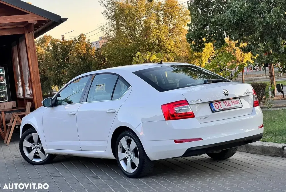 Škoda Octavia III 1.6 TDI DSG Premium Edition — imagine 3