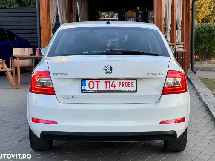Škoda Octavia III 1.6 TDI DSG Premium Edition