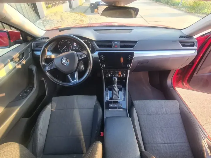 Škoda Superb 2.0 TDI DSG Ambition
